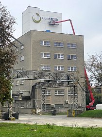 Zdvihaci-Plosina-Wumag-53m-Brno.jpg